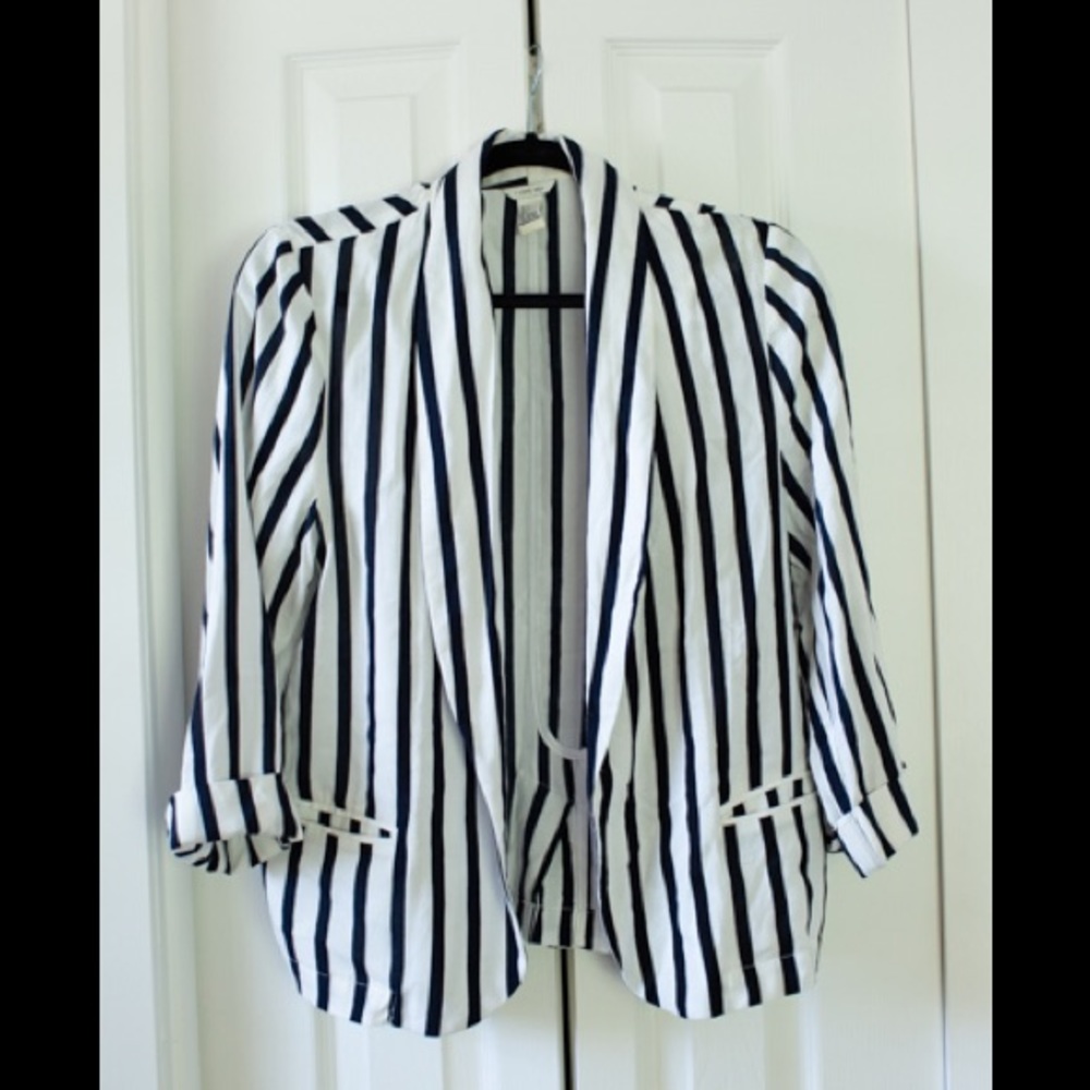 Cute short striped blazer